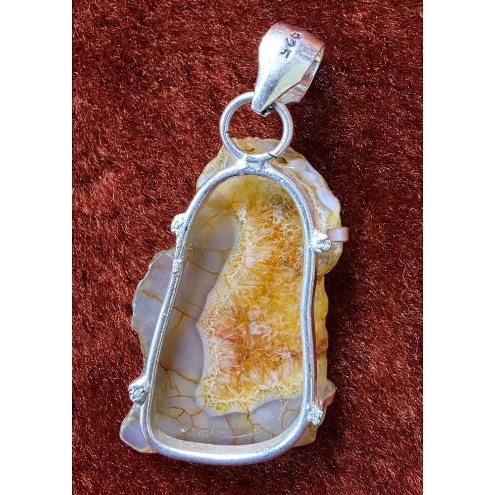 Vintage Sterling‎ Silver And Agate Pendant Charm Orange White Boho Crystal